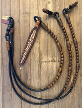 Load image into Gallery viewer, Romal Reins 30 plait GM Pattern Special Edition Black/Carmel #M30bc