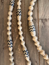 Load image into Gallery viewer, Romal Reins 18 Plait GM Pattern Natural with Black Accents