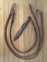 Load image into Gallery viewer, Romal Reins Kangaroo 16 Plait 110&quot; California Button Pattern-V
